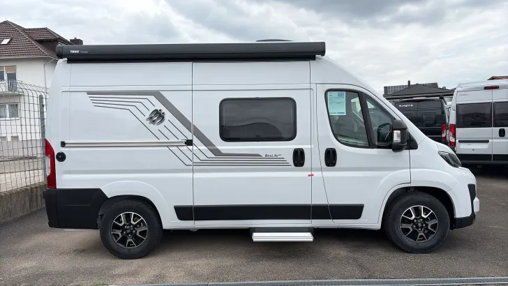 Seitlich Knaus BoxLife Pro 540 Sofort verfügbar