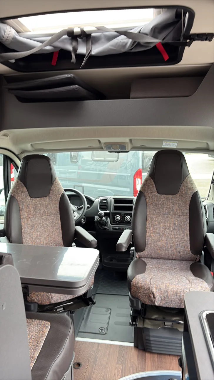 Sicht vorne-hinten Knaus BoxLife Pro 540 Sofort verfügbar