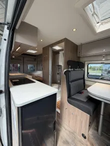 Fahrzeugbild Carado CV 640 PRO+ 180 PS - EINZELSTÜCK - DELTA #9