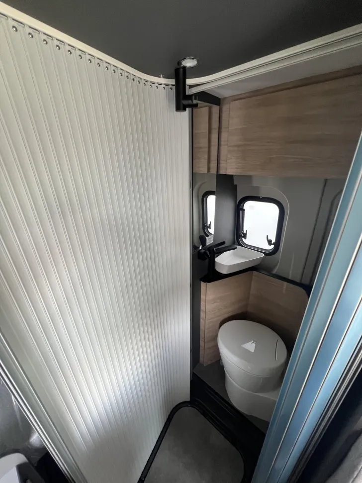 Fahrzeugbild Dethleffs Globetrail 600 ER Peugeot *Aufstelldach*165 PS* #18