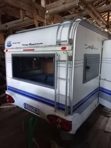 Fahrzeugbild Hobby De Luxe 450 UF Sehr gut ausgestatte #4