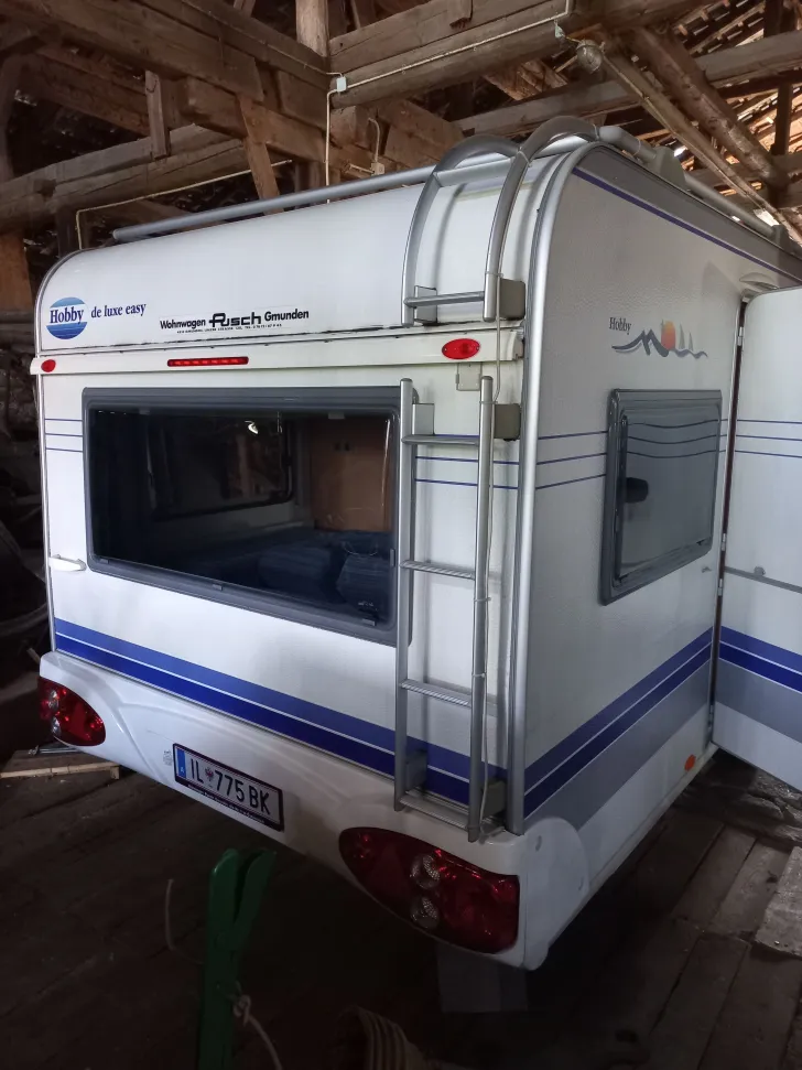 Fahrzeugbild Hobby De Luxe 450 UF Sehr gut ausgestatte #4