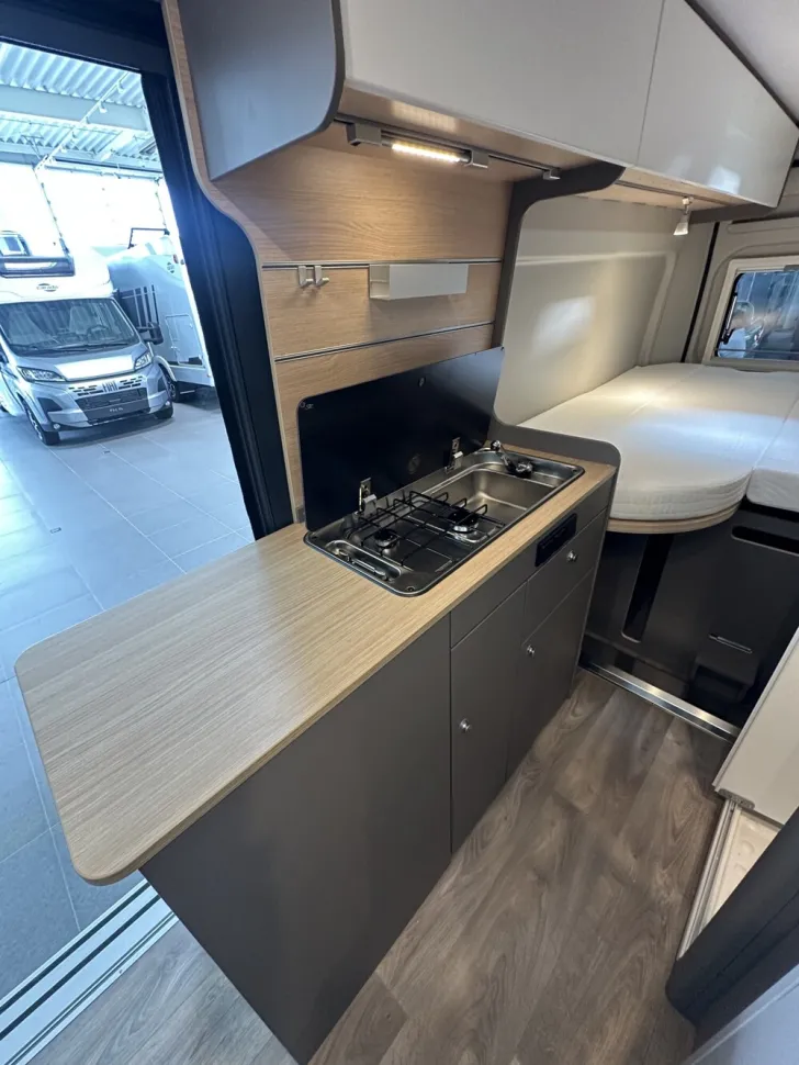 Fahrzeugbild LMC Innovan 640 #6