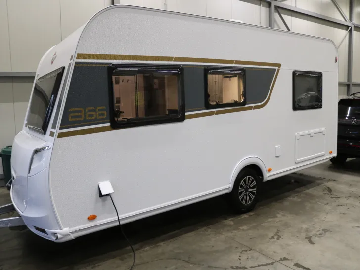 Fahrzeugbild Bürstner Averso 465 TS B66 #1