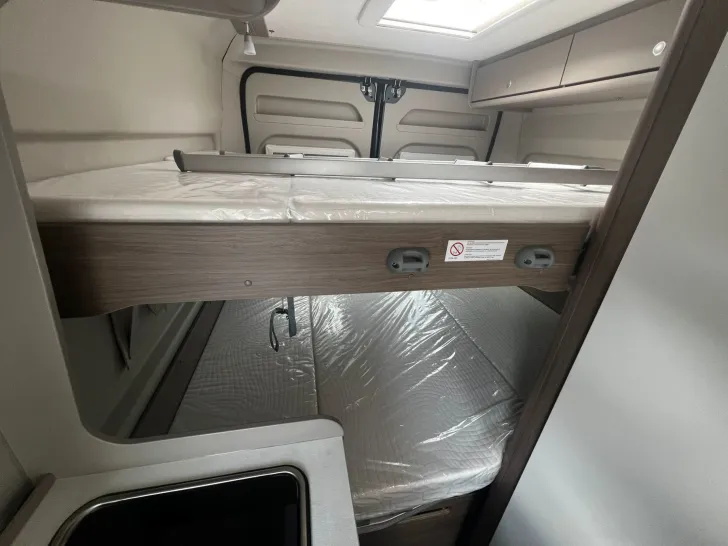 Fahrzeugbild Carado Camper Van CV 601 pro Markise+Styl Paket #11