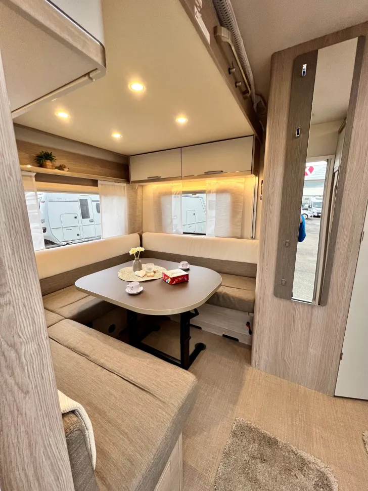 Fahrzeugbild Bürstner Premio Plus 510 TK Hubbett mit Mover #7