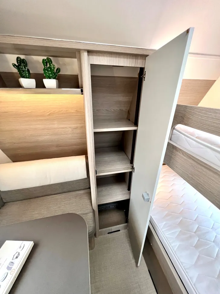 Fahrzeugbild Bürstner Premio Plus 510 TK Hubbett mit Mover #20