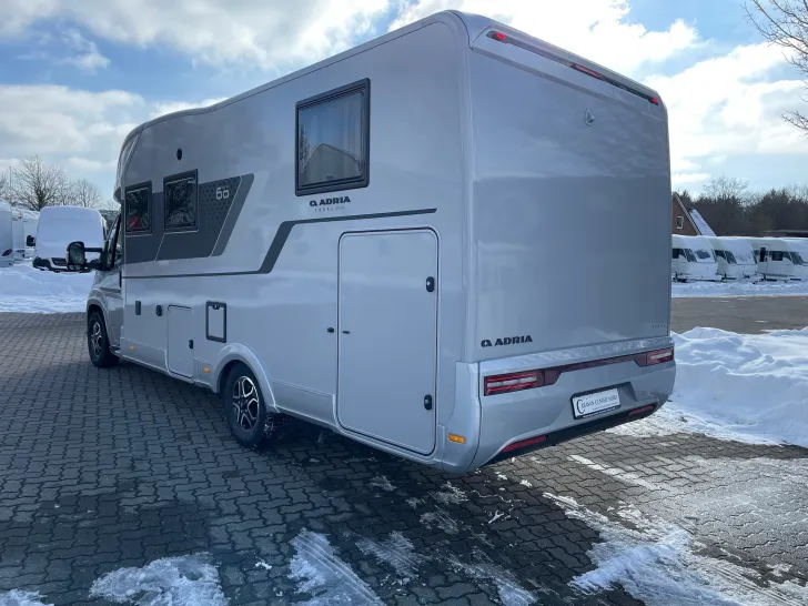 Fahrzeugbild Adria Coral 670 DL 60Y Jubilee - MJ 2026 #5