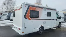 Schräg Hinten Weinsberg CaraCompact 600 MF EDITION [PEPPER] Automatik/140 PS
