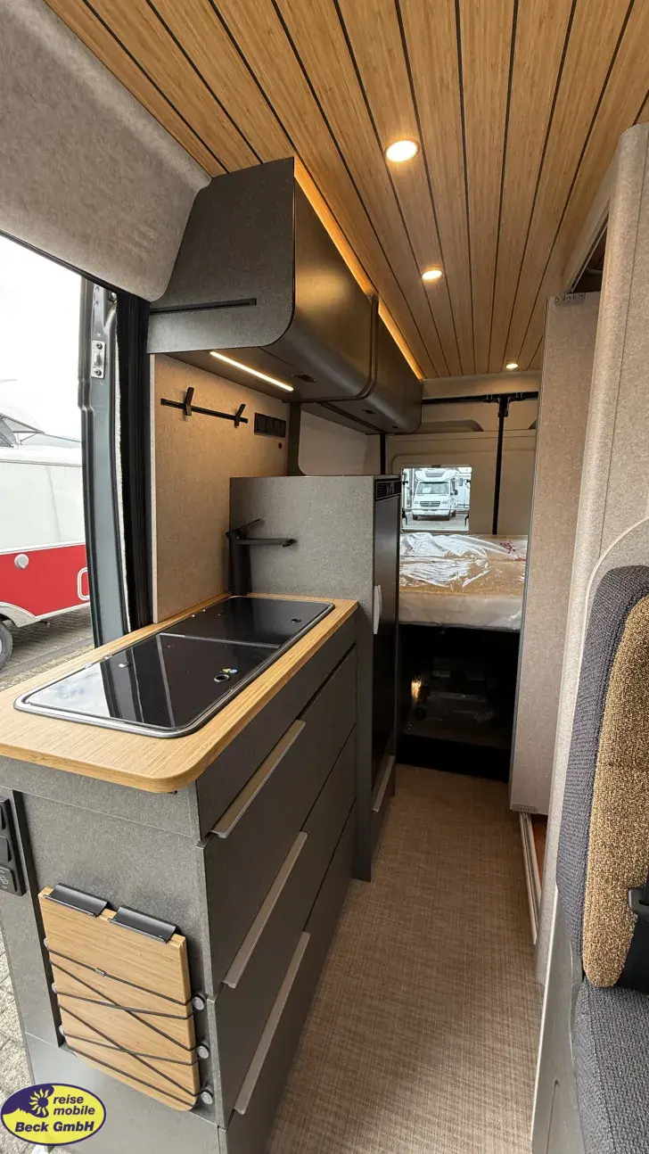 Fahrzeugbild Hymer Camper Van Redwood 600 Explorer Markteinführung #13