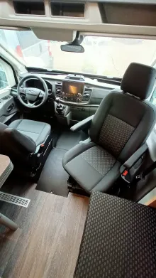 Fahrerhaus Weinsberg CaraSuite 700 ME vielePakete*TV*Lithium*