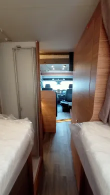 Sicht hinten-vorne Weinsberg CaraSuite 700 ME vielePakete*TV*Lithium*