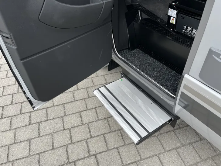 Fahrzeugbild Hymer B-MC I 580 BlackLine *Premium*Autarkie*Solar* #34