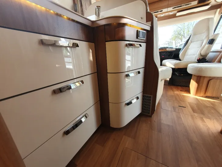 Fahrzeugbild Hymer B-Klasse 678 PremiumLine -ALDE/HY4/Solar/TOP #10