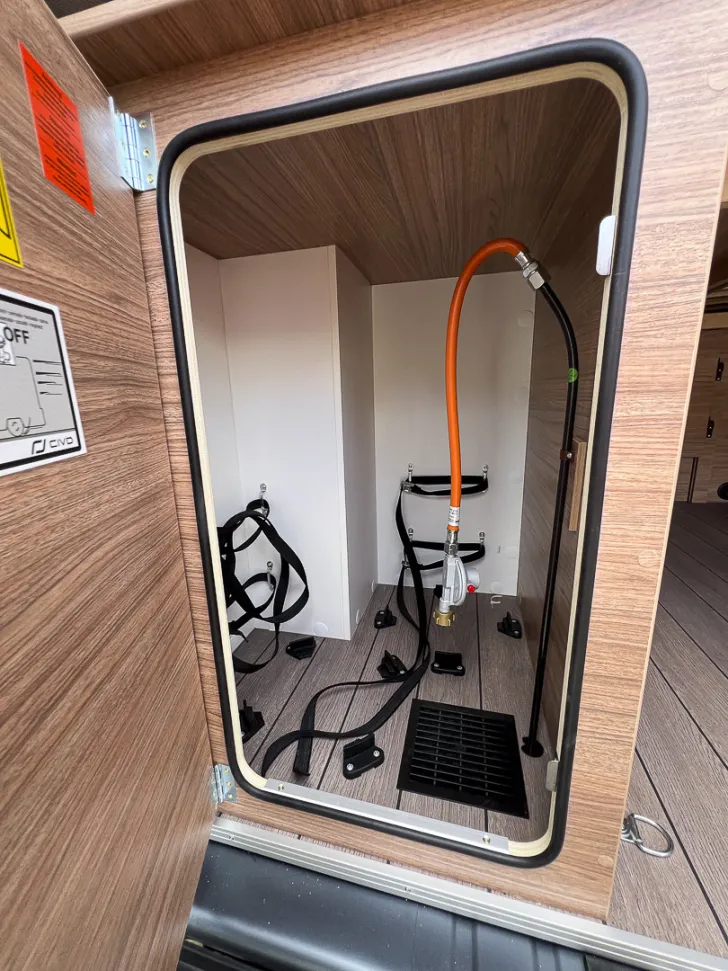 Fahrzeugbild Weinsberg CaraBus 630 ME *Dieselheizung*Anhängek.* #10