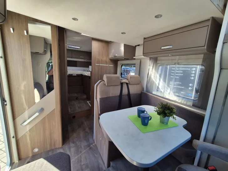 Fahrzeugbild Carado T447 pro+ *LED*Hubbett*180PS* #14