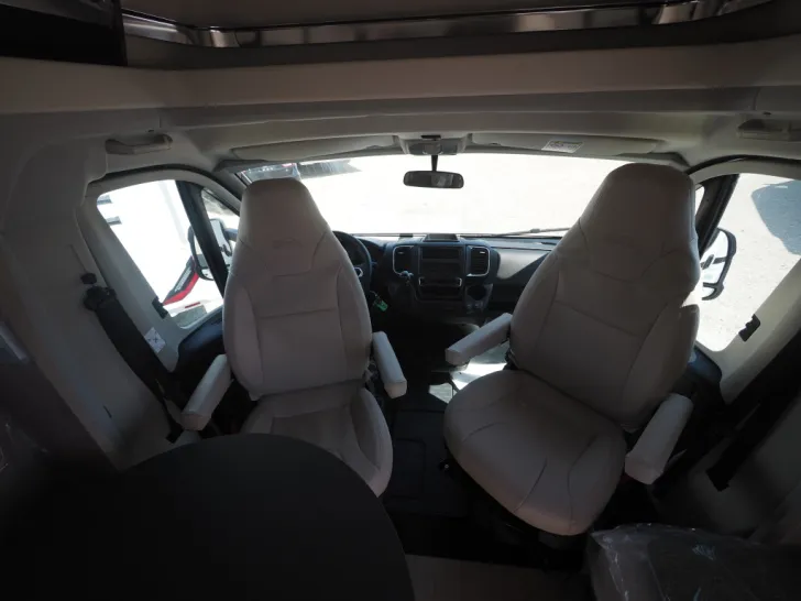 Fahrzeugbild Laika ECOVIP L 3019, 180 PS Aut., SAT, #5