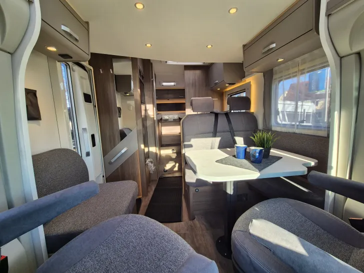 Fahrzeugbild Carado T447 pro+ *Hubbett*Bettumb.*Vorber.-Solar/RFK* #19