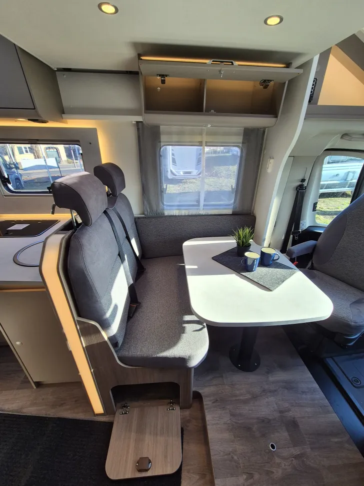 Fahrzeugbild Carado T447 pro+ *Hubbett*Bettumb.*Vorber.-Solar/RFK* #22