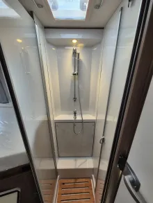 Fahrzeugbild Carado T447 pro+ *Hubbett*Bettumb.*Vorber.-Solar/RFK* #34