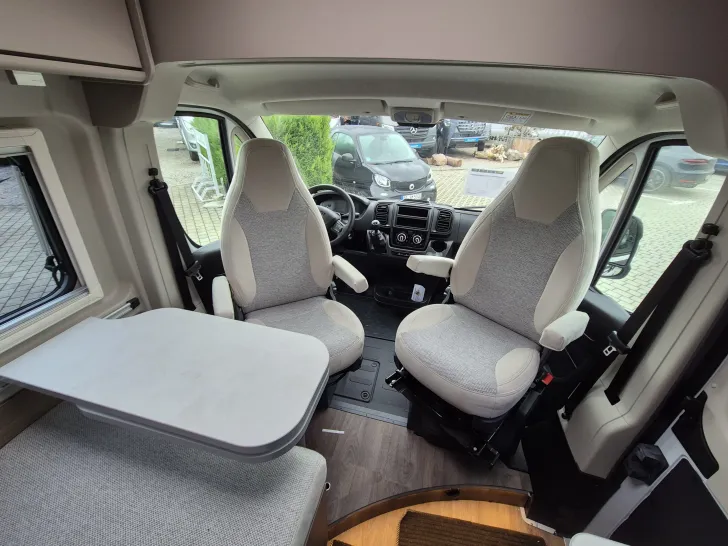 Fahrzeugbild Carado CV540 *Entry-Van*Mediacenter*RFK* #14