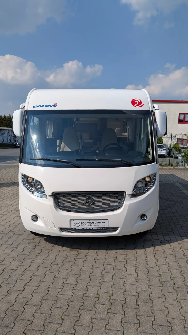 Fahrzeugbild Eura Mobil Integra Line 675 SB*Hubstützenanlage*SAT*SOLAR #4