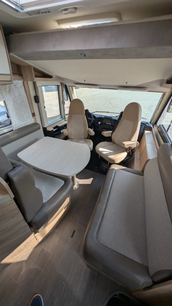 Fahrzeugbild Eura Mobil Integra Line 675 SB*Hubstützenanlage*SAT*SOLAR #25