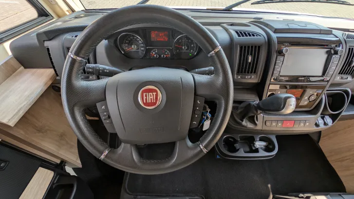 Fahrzeugbild Eura Mobil Integra Line 675 SB*Hubstützenanlage*SAT*SOLAR #33