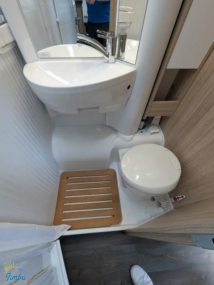 Fahrzeugbild Sunlight V 66 Adventure Edition 165 PS / Schalter, G9100 #16