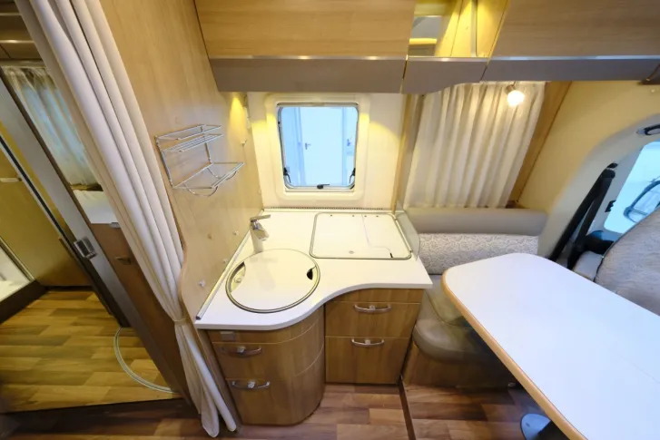 Fahrzeugbild Hymer T 598 CL/Queensbett/Markise/Face to Face #12