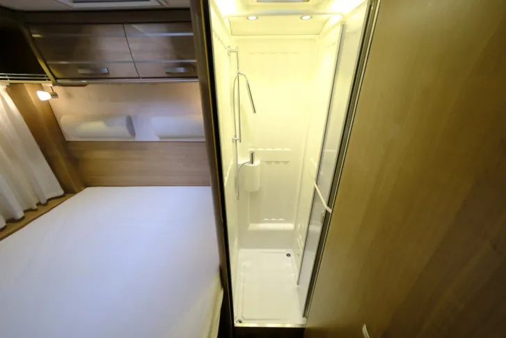 Fahrzeugbild Hymer T 598 CL/Queensbett/Markise/Face to Face #15