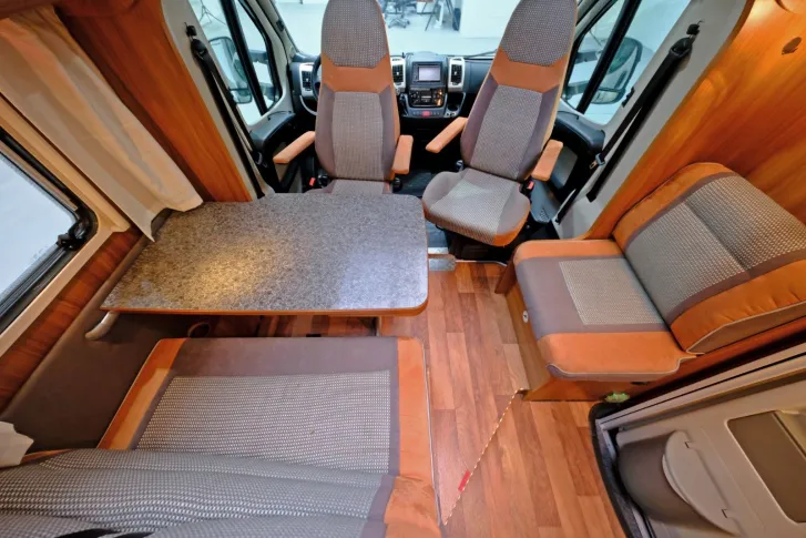 Fahrzeugbild Dethleffs Magic Edition T001 Silver/Queensbett/Klima/Solar #8