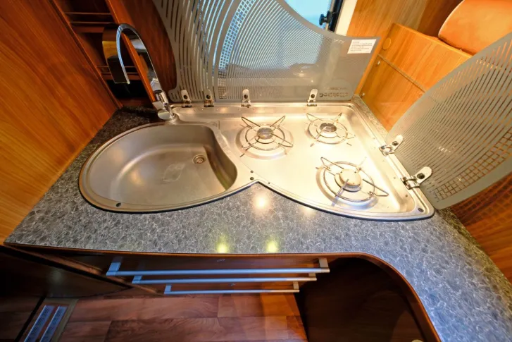 Fahrzeugbild Dethleffs Magic Edition T001 Silver/Queensbett/Klima/Solar #13