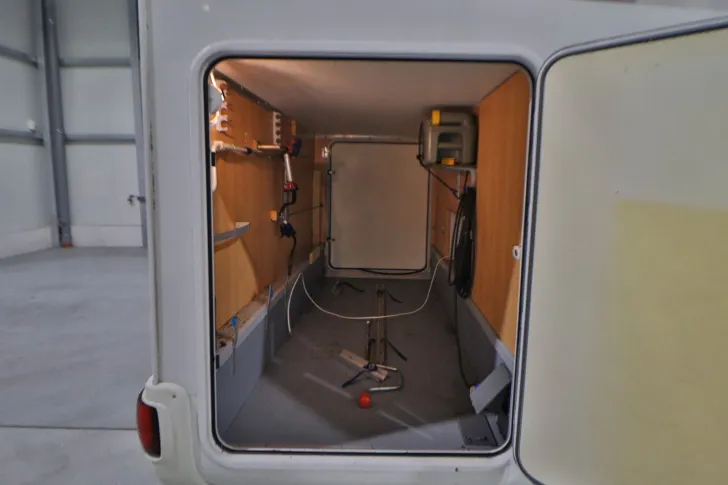 Fahrzeugbild FreeTec 708 TI/Automatik/Einzelbetten/Solar/Klim #7