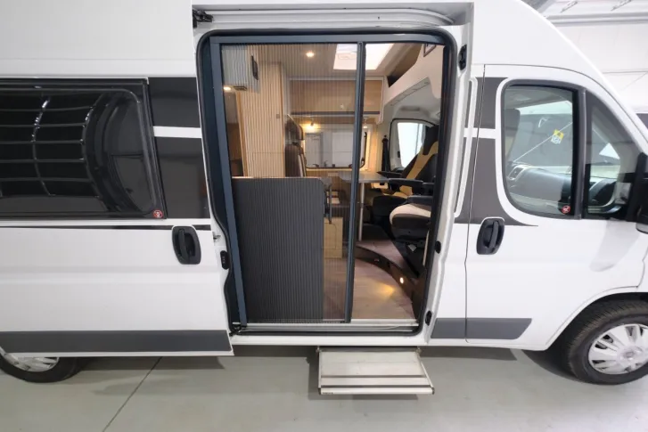 Fahrzeugbild Sunlight Cliff 600/Markise/Festbett/Klima/TOP-ANGEBOT #7