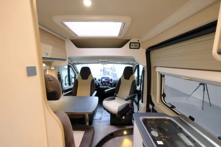 Fahrzeugbild Sunlight Cliff 600/Markise/Festbett/Klima/TOP-ANGEBOT #11