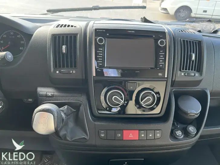 Fahrzeugbild McLouis Nevis 873 - VERMITTLUNG - #30