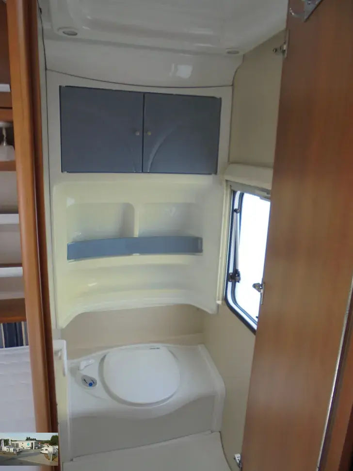 Fahrzeugbild Fendt Bianco 445 TFB Nr. 97 - franz. Bett, RSG #16