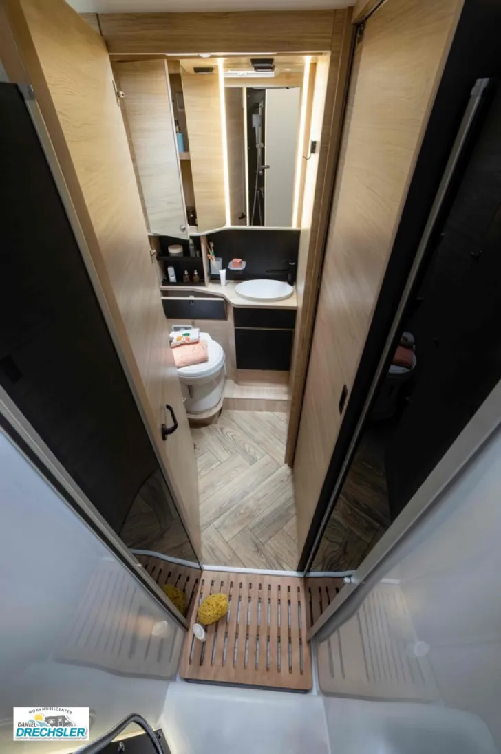 Fahrzeugbild Challenger 384 Etape Edition #9