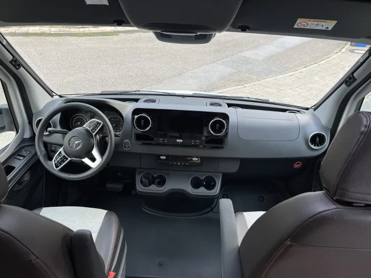 Fahrzeugbild Weinsberg CaraCompact 640 MEG Suite EDITION [PEPPER] #4