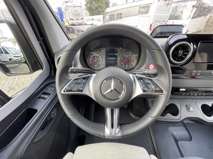 Fahrzeugbild Hymer Grand Canyon S 600 *Allrad*Autarkie*Combi6DE* #10