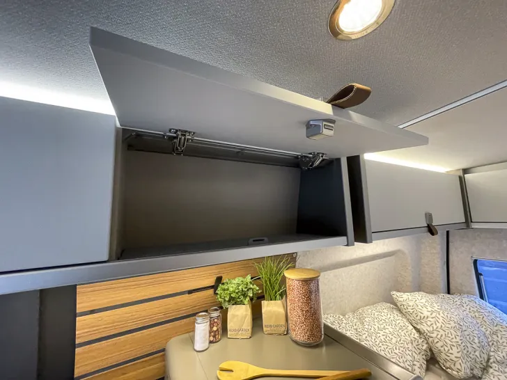 Fahrzeugbild Hymer Grand Canyon S 600 *Allrad*Autarkie*Combi6DE* #17