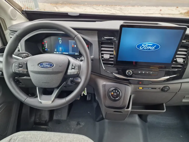 Fahrzeugbild Challenger 337 Break Edition Hubbett + Arctic #7