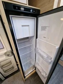 Fahrzeugbild Challenger 337 Break Edition Hubbett + Arctic #10