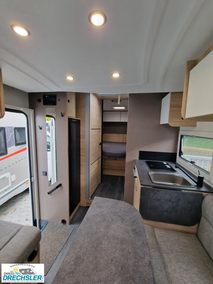 Fahrzeugbild Challenger 328 Break Edition #10