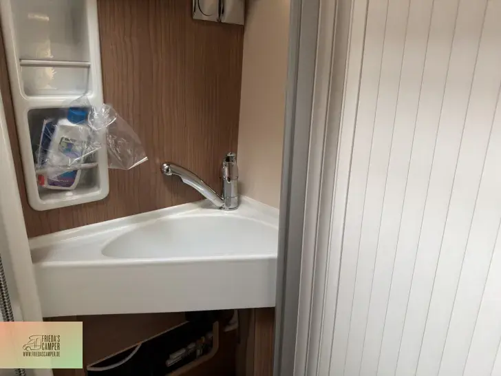 Fahrzeugbild Malibu Van first class - two rooms 640 LE RB Fiat #10