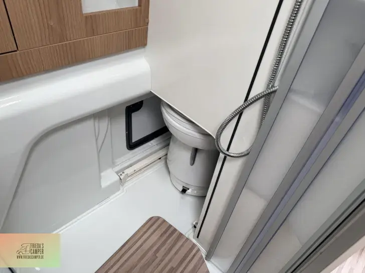 Fahrzeugbild Malibu Van compact 540 DB Solar #16