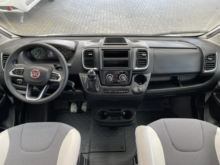 Fahrzeugbild VanTourer 540 D ++MEGA-DEAL++ #8