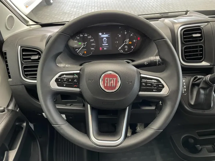 Fahrzeugbild VanTourer 540 D ++MEGA-DEAL++ #9