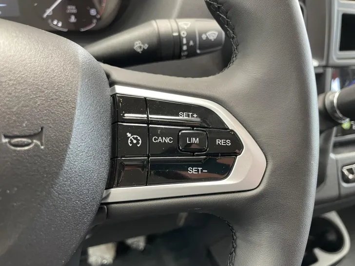 Fahrzeugbild VanTourer 540 D ++MEGA-DEAL++ #12